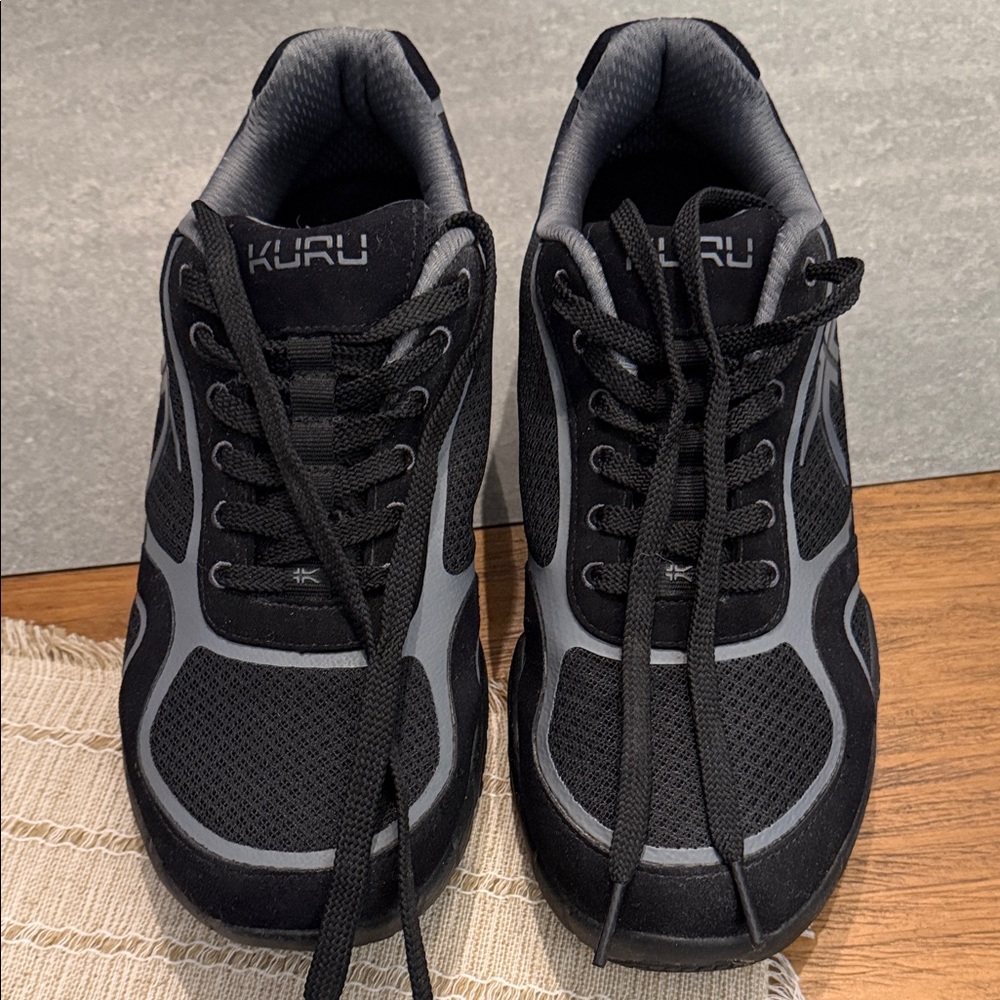 KURU CARRERA M 8.5 Black Athletic Walking Shoes